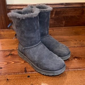 Gray Ugg Boots with Bows on a Back Size 7